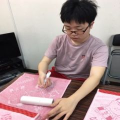 タオルの袋詰め